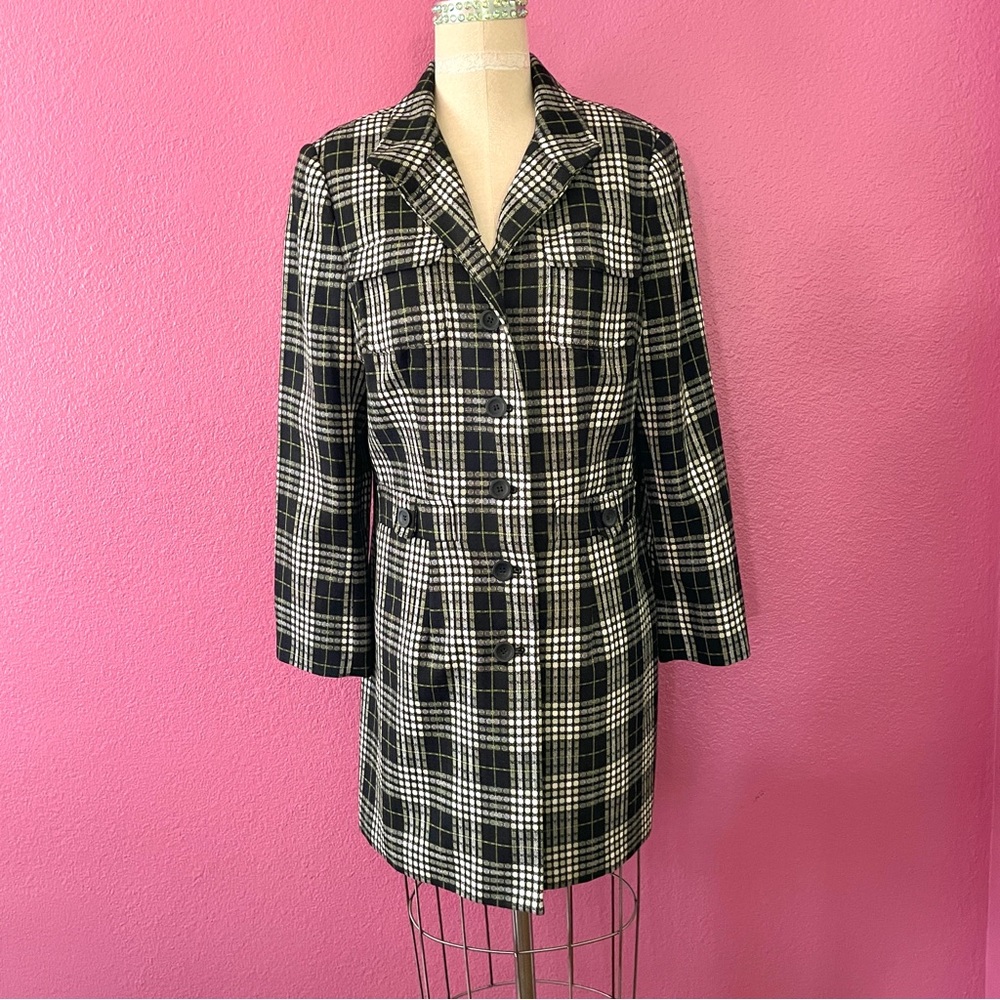 Beautiful Worthington plaid jacket / overcoat